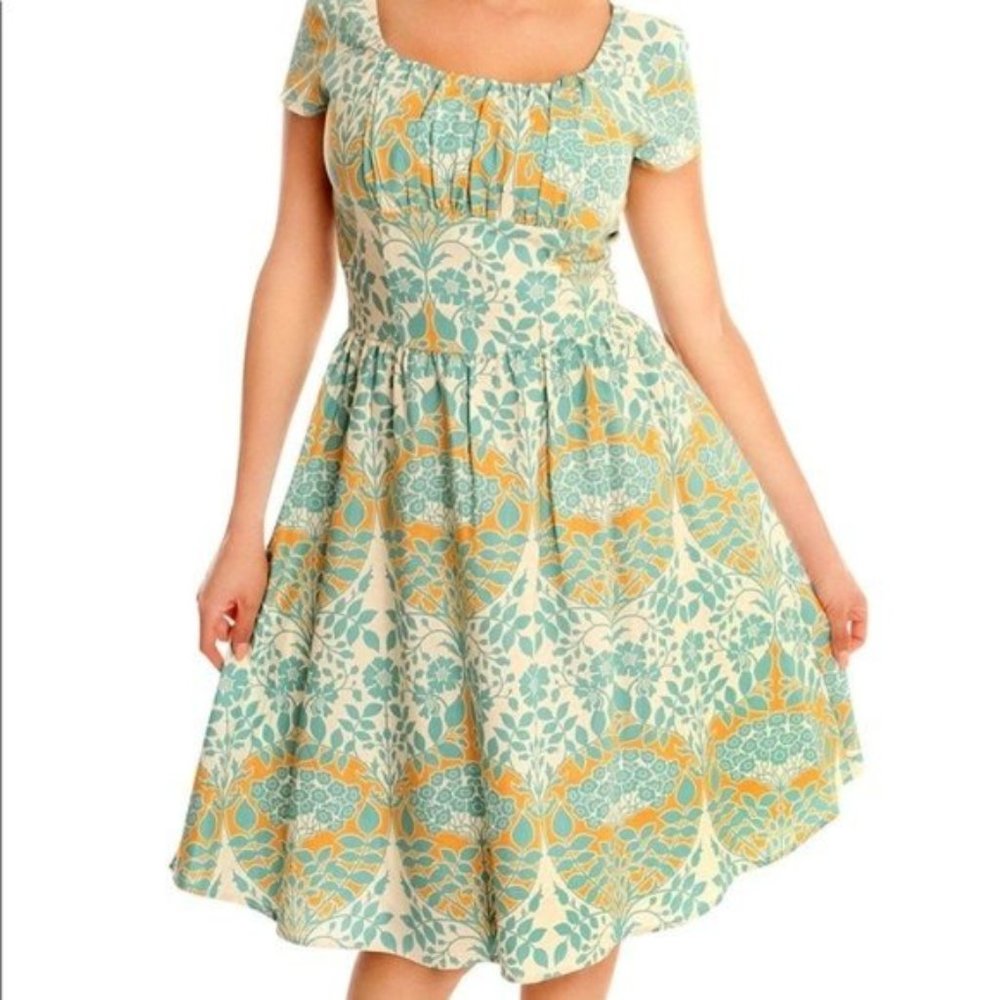 Retrolicious large dress